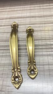 Tay nắm tủ T65 chất liệu đồng thau cao cấp dày đặc  kiểu dáng cổ điển sang trọng