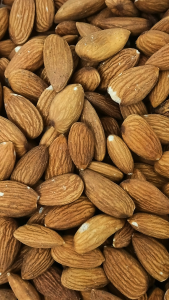 美国杏仁 500g California Raw Almond Nut kacang Badam Raw Almond 杏仁豆