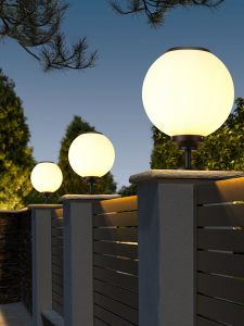 VINCAN | Solar Outdoor Wall Light