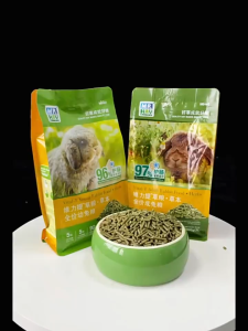 thức ăn cỏ nén Mr.Hay Vital-T - Thảo Dược (dành cho thỏ bụng yếu) 800gr - T3 PETS SHOP