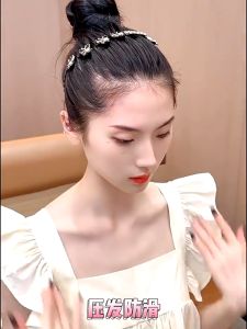 Lược chải tóc hình hoa thời trang hàn quốc có thể giúp phụ nữ tổ chức lược chải tóc và phụ kiện tóc ở phía trước và phía sau đầu