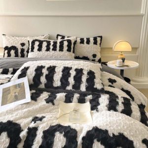 High Weight Rabbit Fluffy Milk Fluff Insulated Bedding Set