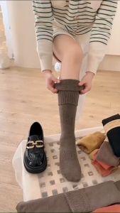 KH01 kaos kaki tebal panjang se paha atas lutut wanita musim dingin winter socks wol
