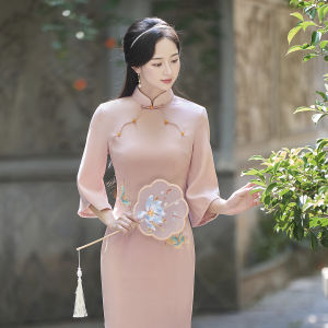 Elegant Retro New Chinese Style Dress Youthful Evening Gown Artistic Temperament Girls Dress round Collar Embroidered Midi Qipao