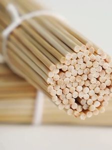 100-Pack Bamboo Skewers Bead & Craft Sticks Flat-Headed DIY Handcraft Material for Grilled skewers
