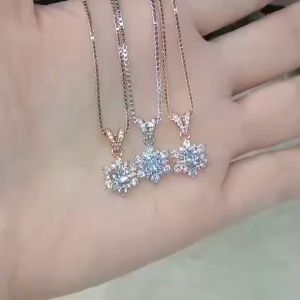 La Vienne -  Kalung Titanium Wanita Anti Karat - Perhiasan Mewah Elegan
