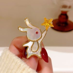 Natural Mother of Pearl Rabbit Design Fashionable High-end Sweater Pin Fixed Clothing Lapel Pin Trendy Korean Style Alloy