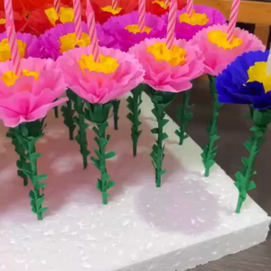 กระดาษย่น 1แผ่น กระดาษสายรุ้ง สี ประดับตกแต่งบ้าน งานเทศกาล งานวัด หรืองานฝีมือ กระทง ดอกไม้ ดอกไม้กระดาษ กระดาษย่น กระดาษทำดอกกระทง กระดาษทำดอกไม้ กระดาษย่นลอยกระทง กระดาษย่นหลากสี โรงเรียน YC