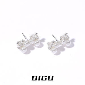 Elegant Sweet Pearl Butterfly Knot Diamond Embedded Earrings Clip Set No Piercing Required Versatile Alloy Ear Studs for Women