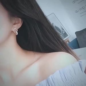 Bông Tai Đinh Tán Bằng Thép Không Gỉ Thanh Lịch Dành Cho Nữ Không Gây Dị Ứng Không Phai Màu Kiểu Dáng Cổ Điển Bất Đối Xứng Trang Sức Thời Trang Hàng Ngày.