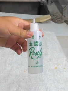 Chai Xịt Tẩy Sét Rustgo Trên Vải 100ml