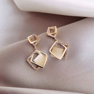 S925 Pure Silver Earrings 2025 New Fashion Silver Needle Elegant Womens Geometric Versatile Cats Eye Stone Ear Jewelry