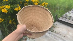 นึ่งข้าวเหนียว หวด (มวย) ทนทาน แข็งแรง ใช้วัสดุจากธรรมชาติ สานจากไม้ไผ่ ถักด้วยเถาวัลย์ เหนี่ยวแน่น ไซส์ M 130 บาท ขนาดกลาง