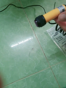 Cảm biến quang E3F-DS30Y1 NO 90 to 250 VAC ( loại tốt)