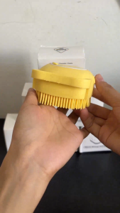 Bàn chải tắm cho chó mèo - Bàn chà lông găng tay massage cho cún và mèo