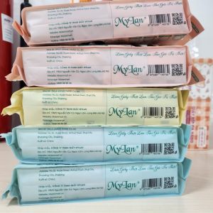 COMBO 05 Lốc Khăn Ướt Mini Cao Cấp Mylan - 1 Túi Bao Gồm 8 Gói Mini - Hàng Chính Hãng Đảm Bảo Chất Lượng