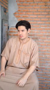 โต๊ปชายแขนสั้น งานพรีเมี่ยม เครื่องแต่งกายสไตล์วัยรุ่น MUX V3 Mobil 500 Ampere 2 สมาร์ท สวมใส่วันสำคัญทางศาสนา ใส่ทำศาสนกิจ (ละหมาด) AE16 วาริสมูลิม