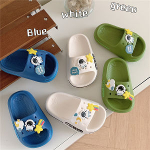 Childrens Summer Sandals Anti-Slip EVA Clog Shoes Cute Astronaut Design Boys Girls Themed Slippers Casual Flat Heel Beach Wear