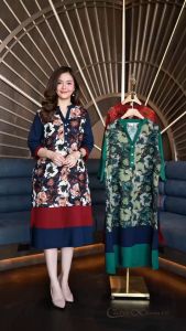 Cutie Minute อก 42”   44”  46“ เดรสผ้าฝ้ายลินินญี่ปุ่นเนื้อผ้าหนากำลังดี ลายพิมพ์คมชัดสวยงาม ดีเทลตัดต่อแถบสีพื้น