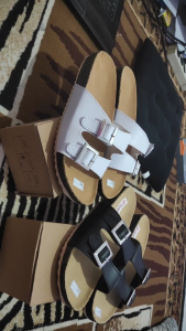 Sandal slop Birken Wanita 2 Strap Gesper PUYU Putih Hitam ringan empuk lentur fashion remaja dewasa terbaru kekinian