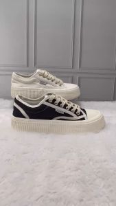 sepatu sneakers wanita terbaru 2024 sepatu sekolah sepatu putih hitam dewasa sepatu kasual kekinian