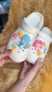 ติดร้อนติดรองเท้าหัวโต การ์ตูนหมีและเพื่อนมีผลลัพธ์เป็นไปได้ เลือกที่ดีได้ตามสินค้า