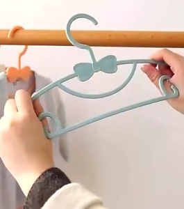 5Pcs Retractable Childrens Hangers Baby Hanger Non-Slip Etractable Display Hanger Save Space