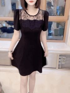 ชุดเดรสสั้นทรงเอคอปีกสีดำสไตล์ฝรั่งเศส ทรงเข้ารูป แขนสั้น ทรงเข้ารูป สำหรับผู้หญิง ชุดเดรสแฟชั่นฤดูใบไม้ผลิและฤดูใบไม้ร่วง