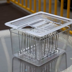 Braun Mall - อ่างซูวี พร้อมฝาปิดขนาด 11 ลิตร วัสดุแข็งแรง ถังซูวี Polycarbonate Container สำหรับ เครื่องซูวี Sous Vide ชั้นยึดจับสเเตนเลส Sous Vide Cooker 11L Container and Rack