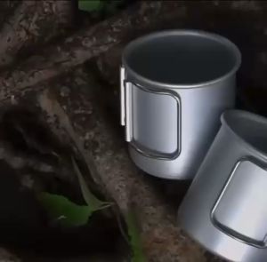 Cốc đựng nước uống cafe đi cắm trại dã ngoại hợp kim nhôm siêu nhẹ chịu nhiệt tốt có quai cầm rất gọn tiện lợi