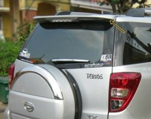 Spoiler rush/terios tahun 2004-2017 plastik abs + lampu