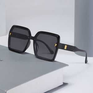 New Trendy Square Frame Sunglasses For Men And Women With High-end Personalized Uv-proof Fashion Sunglasses 7816