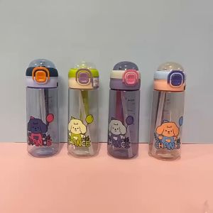 ขวดน้ำเด็กพกพา 580ML-4 หูหิ้ว หลอดในตัว  กระบอกน้ำ กระติกน้ำเด็ก ขวดน้ำพลาสติก ลายการ์ตูน 580ml.