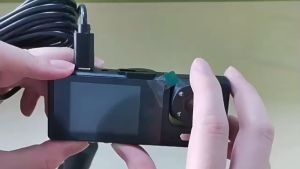 Camera hành trình 3 mắt camera kép  độ phân giải FHD1080P Có 3 Camera trước trong và sau  Màn hình IPS 3 Inch