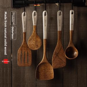 Heat-resistant Non-stick Wooden Kitchen Utensils Set