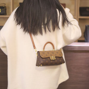Trendy Small Square Bag for Women Luxury Minimalist Handbag Crossbody Purse Fashionable Casual Shoulder Bag Autumn Winter