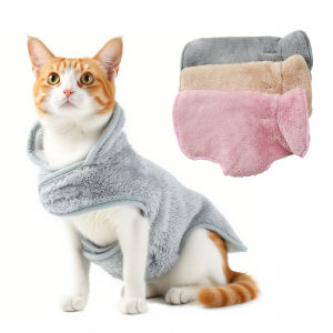 Pet Cat Clothes Fleece Reversible Jacket Sweater For Cats Dogs Soft Fleece Winter Warm Kitten Puppy Padded Vest Apparel Costume