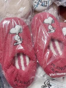 Cute Snoopy Winter Cartoon Slippers Soft Bottom Home Shoes Couples Slippers Warm Thickened Velvet Bottom Flat Heel Slippers