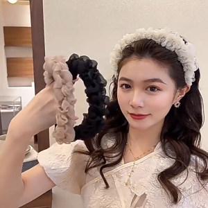 ❤❤❤Hot Sale GigglesGalore Lưới sợi xếp li Headband headpiece phụ nữ Organza Headband màu tinh khiết xếp li mặt rửa mũ nón linh hoạt Phụ kiện tóc