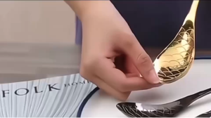 ช้อนลายปลา ขนาดกลาง สแตนเลสแท้ ตักซุป ตักแกง มาตรฐานโรงแรม พรีเมี่ยม ไม่ลอก ไม่ขึ้นสนิม