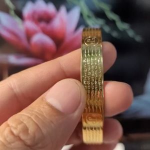 Phụ kiện Vòng Tay Khắc Chữ Thái Mang Bên Người Giúp Tâm Trí Thêm Nhẹ Nhàng