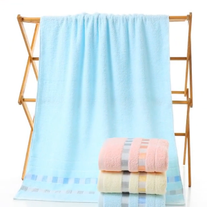 เนื้อผ้าหนา ขนาด ผ้าเช็ดตัว  140x70cm  COTTON 100% ซับน้ำได้ดี ขนาด ผืนใหญ่ ห่อตัวได้ สีน่ารัก