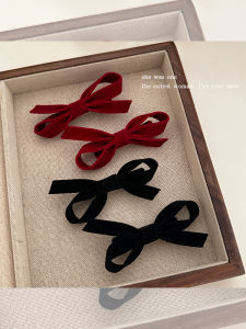 Versatile Hair Decoration: Retro Velvet & Autumn Duckbill Clips