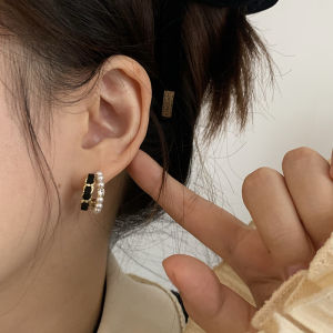 Black Velvet Classic Style Ear Ring ~ Pearl Accessible Luxury Fancy Earrings Female Elegant Stylish Earrings Vintage Earrings