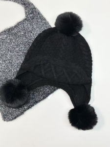 Fashionable Knitted Hat Womens Ball Yarn Winter All-Match Warm Overhead Ear Protection Casual Cold Proof Lei Feng Hat Trendy