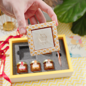 [Jungle House Gift Set] Honey Sunshine with Soap (4x40g) Mini Bottle Raw Honey with Handcrafted Honey Soap