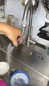 Đầu vòi nước rửa chén tăng áp tặng kèm đầu nối đa năng gắn dc tất cả vòi chén