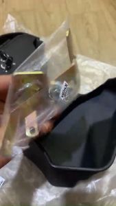 Rổ giữa xe WINNER X V2 và V3 kiểu appi V8 có hộp nhỏ và co khóa`