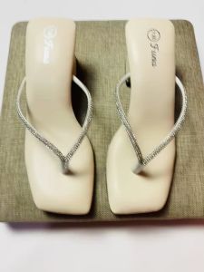 Hak Tahu Wanita Terbaru & Aksesoris Pesta