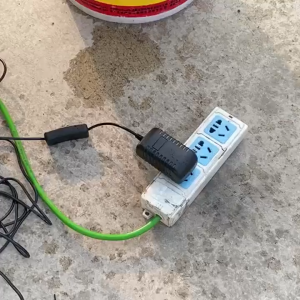 MÁY BƠM NƯỚC MINI 12v- 60W DÙNG CHO MÁY CẮT RÃNH TƯỜNG MÁY RÚT LÕI TƯỚI CÂY  THAY NƯỚC BỂ CÁ